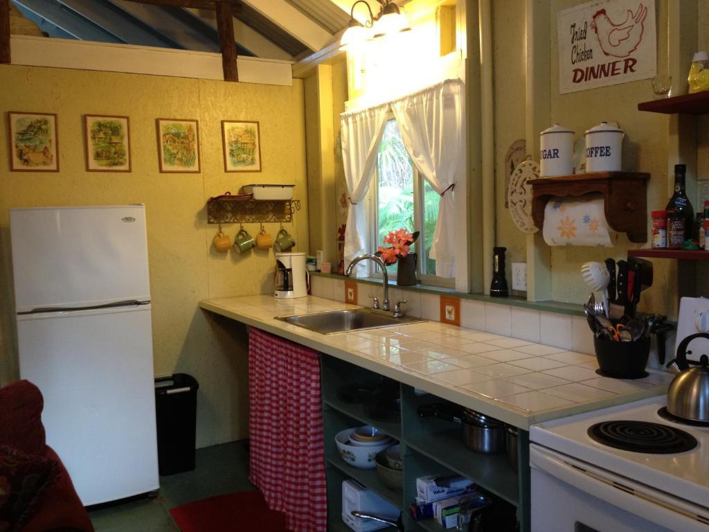 Carson'S Kaloko Mountain Cabin Kailua-Kona Room photo